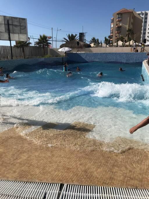 Apartamento Sobre Linea De Playa, Maravillosa Vista Al Mar 2b/2b-wifi-tv70'netf- Estacionamiento Propio